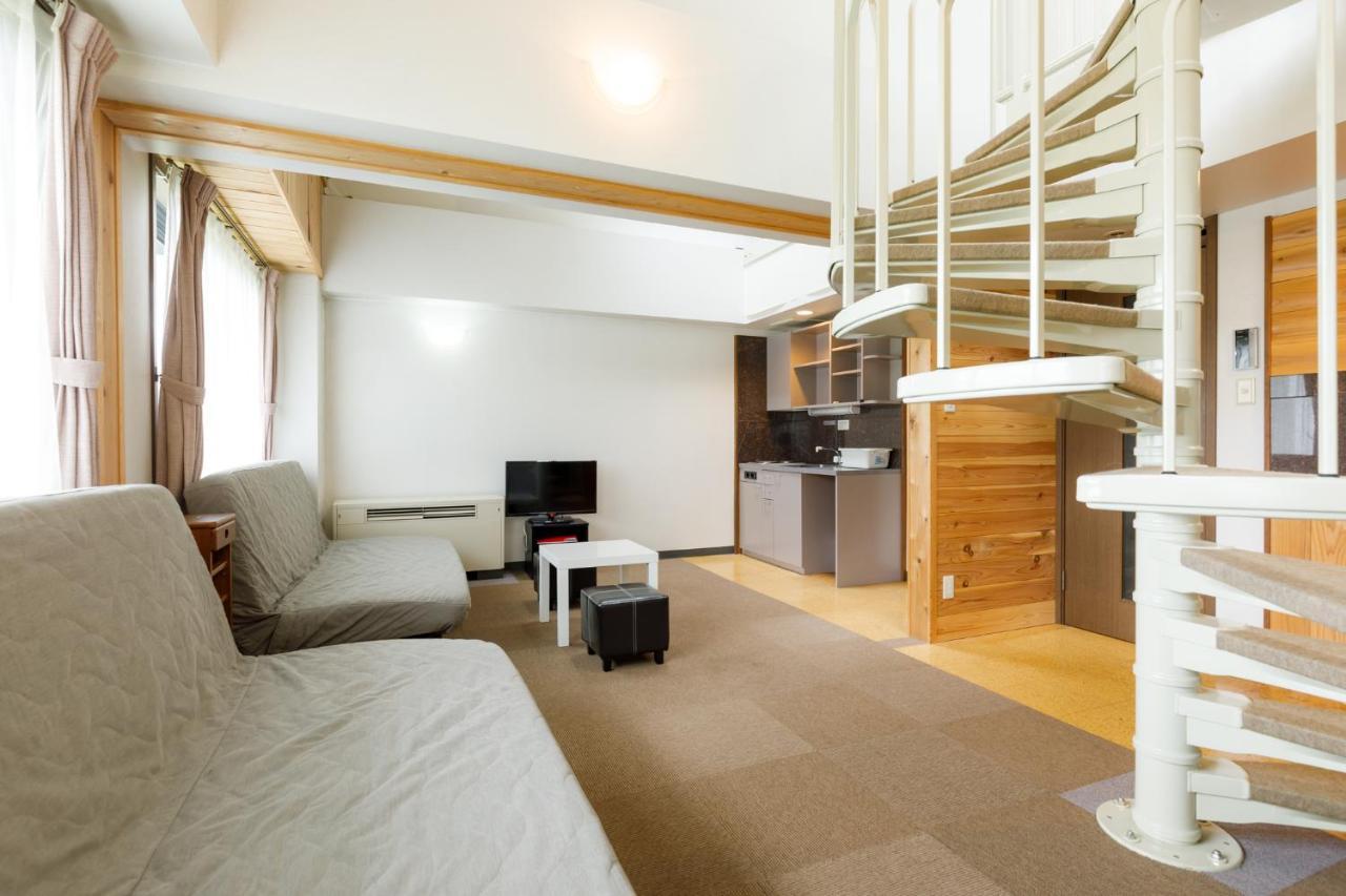 Tabist Condominium Hakuba Goryu Екстер'єр фото